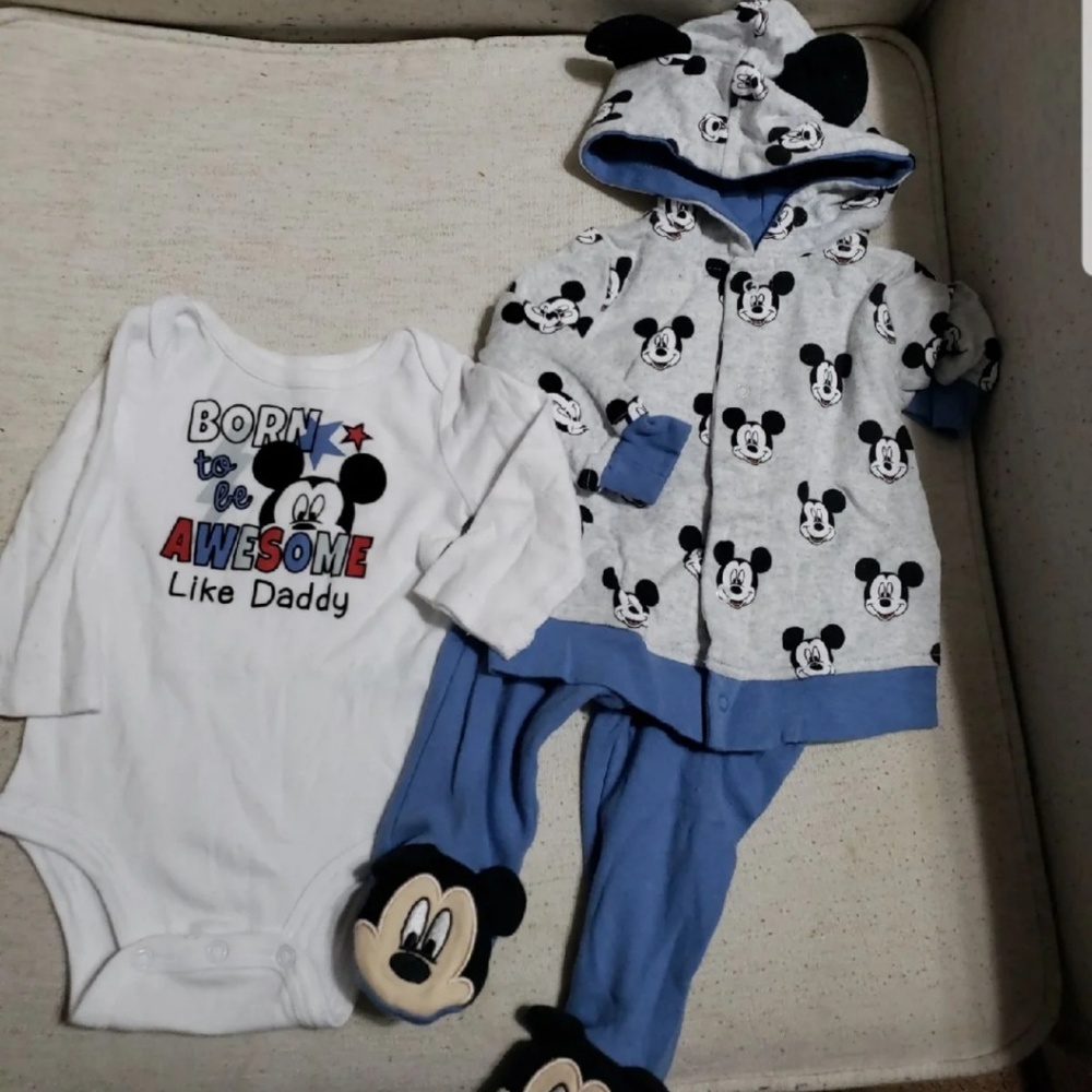 3 piece Mickey outfit